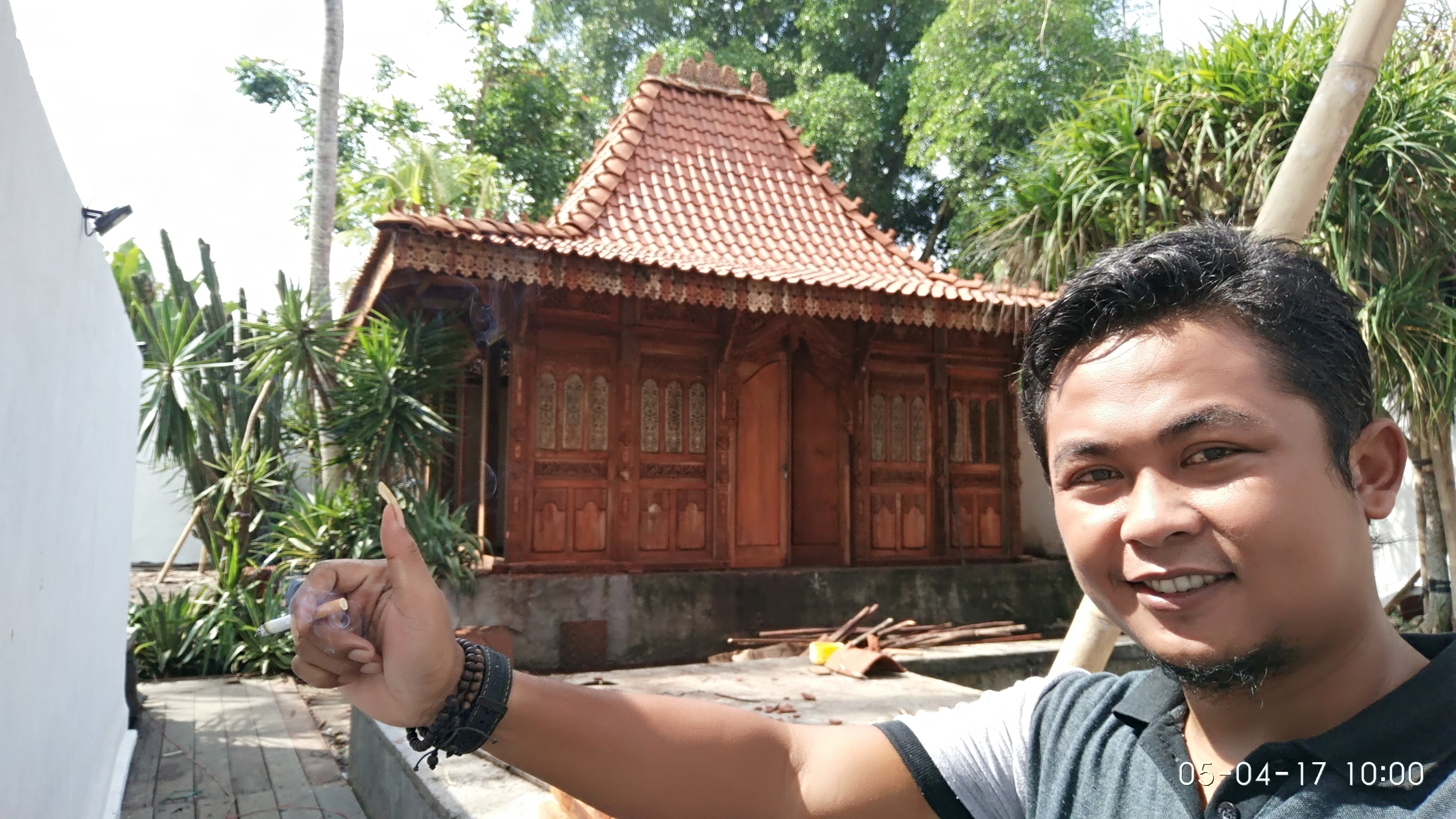 jual rumah kayu di Jogja, jual rumah kayu di banten, surabaya, malang, banyuwangi